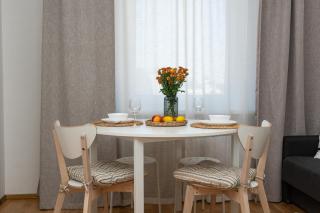 Royal Bed Apartment In The Heart of Warsaw - Warsaw - 5