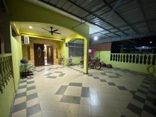 Anwar Kluang Homestay - Musli m Only - 3