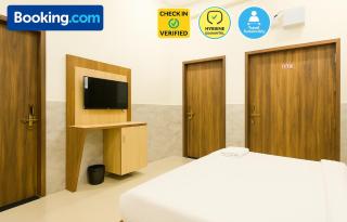 Hotel Near Prem mandir -The Elite RK Residency -Best Selling Boutique Property - Vrindāvan - 5