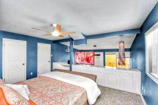 D Houston Oasis - Private Jacuzzi Loft Heated Pool - 6