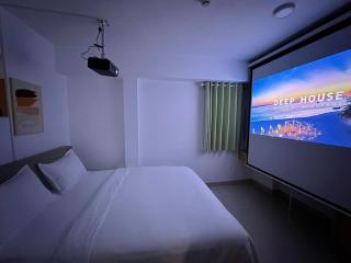 Vintage Hideaway Homestay - 1