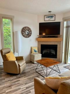 Sooke Harbour Hideaway - Luxurious Vacation Rental - 0