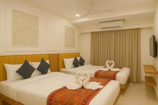 Ramanjaneya Hotel - Redefining Luxury, Steps Away from Ram Mandir - 5
