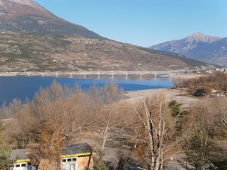 T2 avec vue sur le lac de Serre-Ponçon - 9