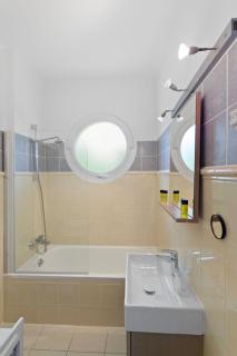 Le Tivoli - City Centre - Quiet - Spacious - 8