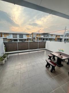 Aman Homestay Alor Gajah - 2