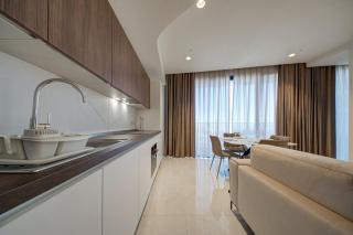 Mercury 903 - Seaview Suite - 2x Pool Cards Access - 6