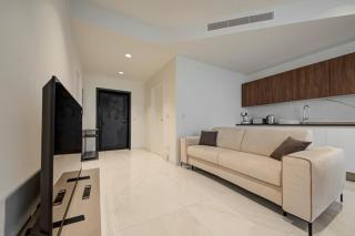 Mercury 903 - Seaview Suite - 2x Pool Cards Access - 2