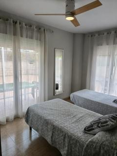 Precioso apartamento en Salou, con servicios. - 7