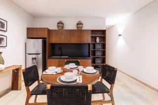 Modern Apartment with 3 Pools and Security - 8