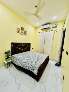 Euphoria Stays 2BHK in Dehradun - 7
