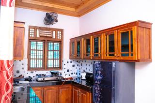 Town and Lagoon House - 4