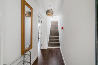 6 Bedrooms Entire Property in Central London - 0