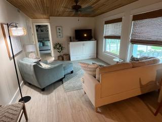 Beautiful 1bd 1ba Condo in New Smyrna Beach - 0