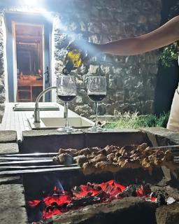 Zove Rural Cottage with garden views - 3