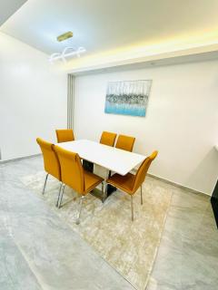 High end spacious four bedrooms apartment - 3