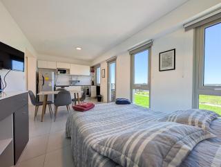 Verano exclusivo en Puerto Norte - con piscina en la terraza y cochera privada opcional - 9