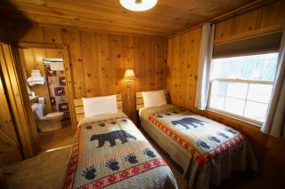 Tamarack Lodge Motel - 5