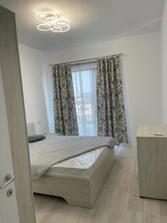 Apartment in Ploiești 4 - 5