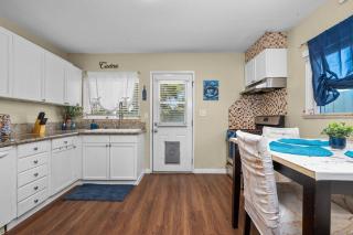 Modern Escape, Close to Zoo, Gaslamp and Beaches - 6