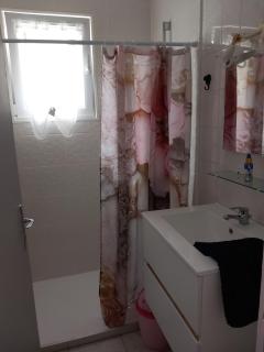 Petite maison avec jardin privé - 9