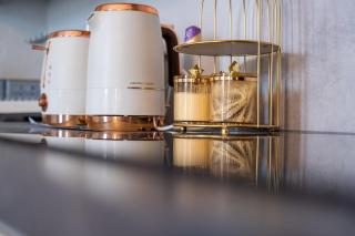 Cozy & Quite 2 Bedroom - Minutes to Central London - 5