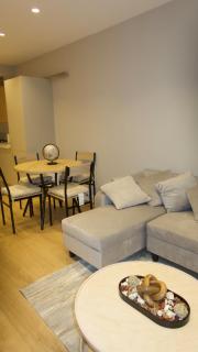 Luxurious 2 bed Apartment in London - Long Stays - Free Parking - 4