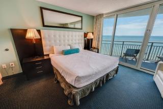Resort condo w ocean views & beach access - 6