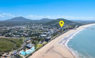 Heart of Yeppoon - Ocean View Apartment - 2