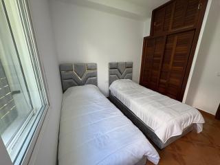 Apartment walking distance to beach - 8