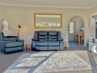 3-Beds with Sunny Deck & Gardens - 2