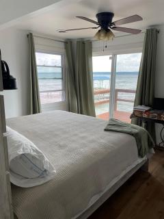 Year-round Cozy Cottage Charm on Cayuga Lake - 2