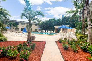 Motel 6-Fort Lauderdale, FL - 1