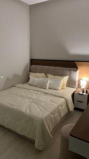 جناح أنيق عصري ملاذ بصالة وغرفة نوم - 7