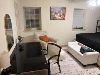 Hampton cozy house near Langley AFB - 1