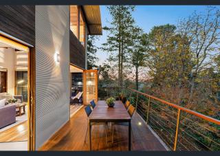 Leura Designer Retreat 3 Bedroom, 2 Bathroom, Firepit, Fireplace, Pet Friendly, Peaceful, Large Tree Lined Backyard - 4