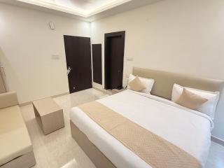 Hotel Crown Plaza - 0