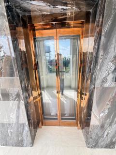 Hotel Crown Plaza - 2