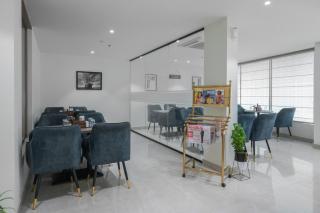 Hotel Golden Couch - 4