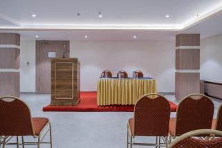 Hotel Golden Couch - 1