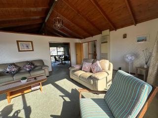 Lynmore Views 3 bedroom family home - 6