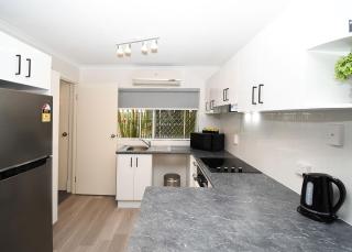 Coast Apartments 2 bedroom Hideaway - 9