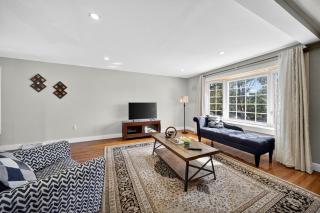 Stylish Downtown Retreat Steps to NYC Duplex - 2