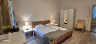 Comfy & Stylish 1BR Apartment 15 Min from Heart of Vienna - 0