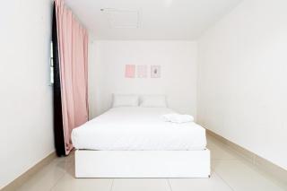 Oh My Nap- Sukhumvit Soi 3 BTS Nana - 1