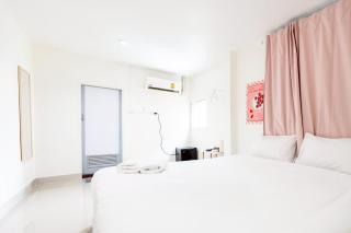 Oh My Nap- Sukhumvit Soi 3 BTS Nana - 5