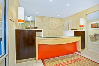 MainStay Suites Cincinnati Blue Ash - 1