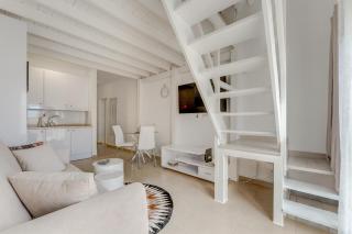 Yucca Park Apartment - 6