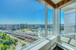 Central City Location, Bay View, One Free Parking - 5