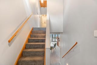 Mountain, lake, sun and this sensational home - Queenstown - 5